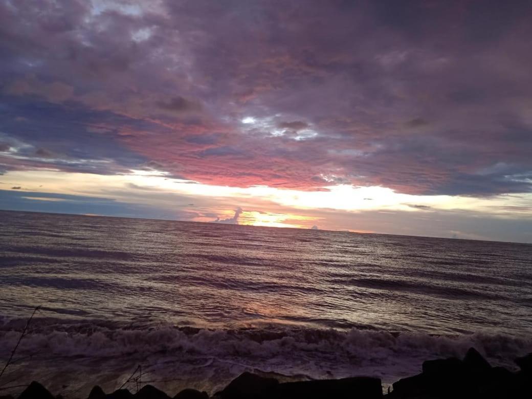 Enocean Homestay Cherai Beach Exterior foto